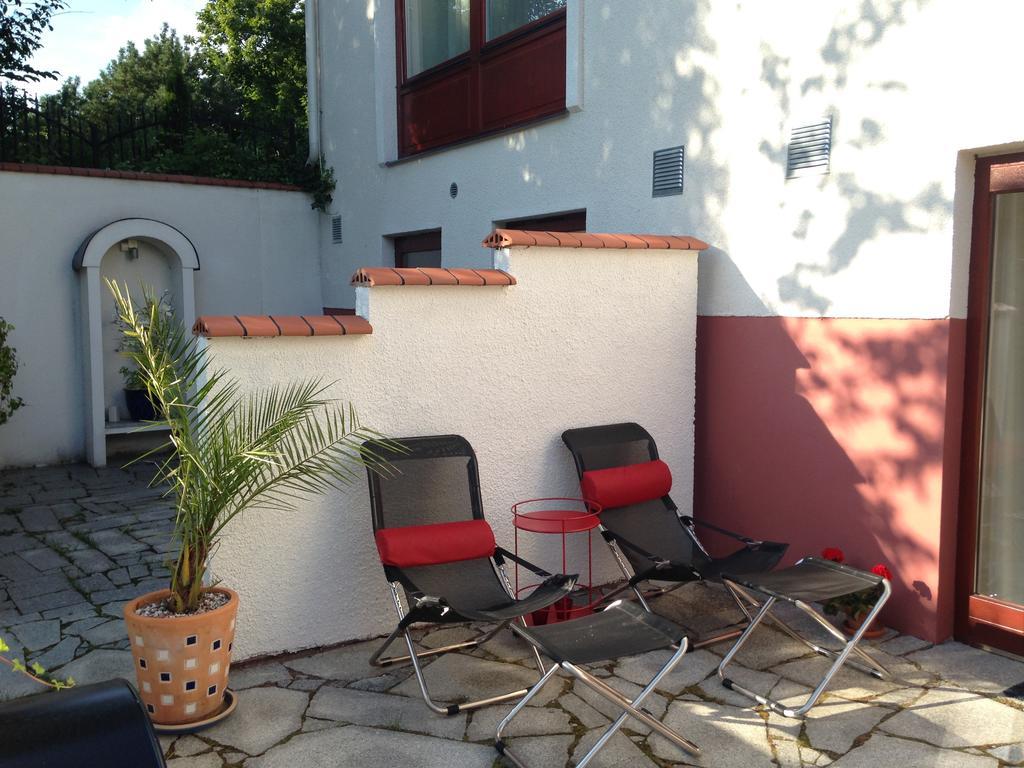Solrosen I Simrishamn - Oesterlen الغرفة الصورة